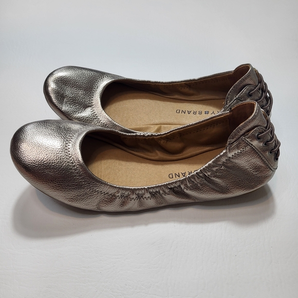 Lucky Brand Ballet Flats Silver Pewter Leatger Round Toe Lace Up Detail Sz 6.5 - Picture 5 of 8